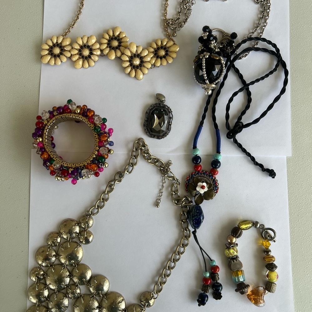 Jewelry Necklace Vintage